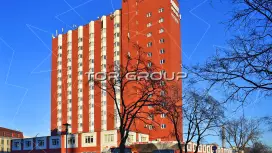 Санкт-Петербург, ул. Возрождения, 4-2. Фасад с угла