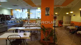Трефолева 2Р-95. Общепит в здании