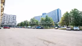 Морская набережная 15-5. Парковка