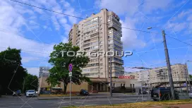 пр. Славы 21-2. Фасад с угла