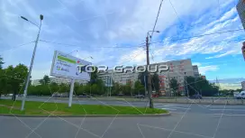 Бухарестская 94к1-2. Фасад с угла