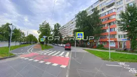 Бухарестская 94к1-2. Фасад с угла