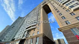пр. Комендантский 17 к1-2. Фасад с угла
