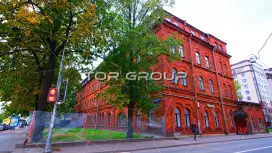 Московский 115-2. Фасад с угла
