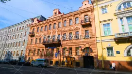 Адмиралтейский Дом-2. Фасад с угла