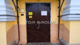 Грибоедова 126-3. Входная группа с фасада