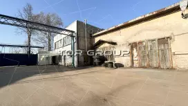 Салова 44-3. Входная группа с фасада
