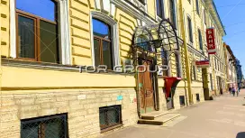 Римского-Корсакова 47-3. Входная группа с фасада