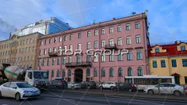 Синопская 64-2. Фасад с угла