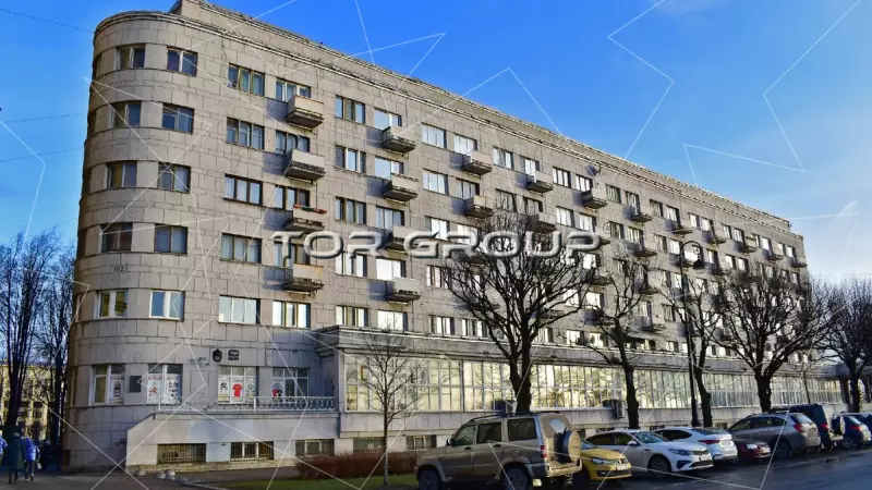 Троицкая пл 1-2. Фасад с угла