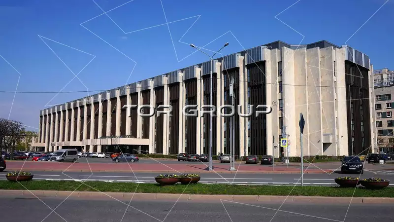 Виктория Плаза-2. Фасад с угла
