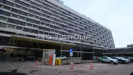 Пироговская наб.5/2-2. Фасад с угла