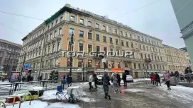 Невский пр.11-2. Фасад с угла