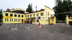 Завод слоистых пластиков-2. Фасад с угла