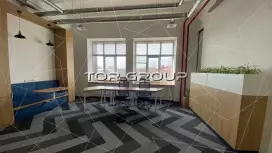 Аренда  500 кв.метров,  этаж-97.Стандартное помещение