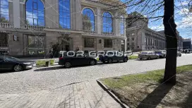Великан Парк-2. Фасад с угла