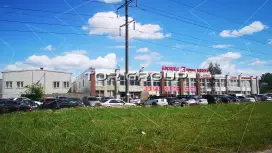 Александровской фермы 33-2. Фасад с угла