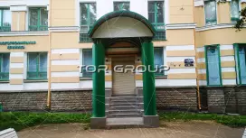 Суворовский пр., 32-2. Фасад с угла