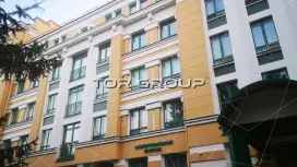 Суворовский пр., 32-2. Фасад с угла