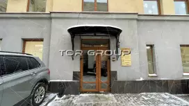 5 углов-3. Входная группа с фасада