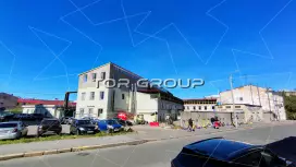 Михайловский 7-2. Фасад с угла