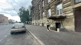 Марата 77-2. Фасад с угла
