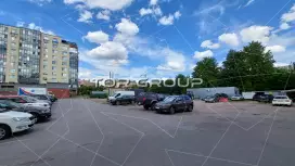 Комиссара Смирнова 11-2. Фасад с угла