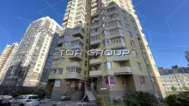 Ленинский 74к3-2. Фасад с угла