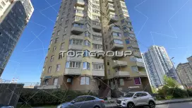 Ленинский 74к3-2. Фасад с угла