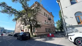 Большая Зеленина 43-2. Фасад с угла