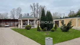 Сабировская 35 Б-5. Парковка