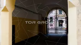ТОЦ Караванная-3. Входная группа с фасада