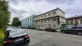 Охтинский Завод Строительных Машин-2. Фасад с угла