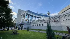 Галерея 1814-2. Фасад с угла