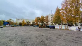 Шафировский 17-5. Парковка