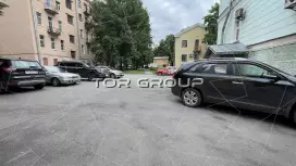 Миронова 6-5. Парковка