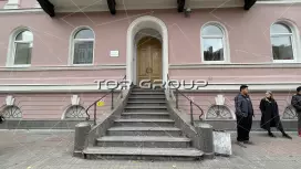 Конторский дом-3. Входная группа с фасада