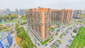 Медалист-2. Фасад с угла