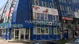 Кораблестроителей 16к2-2. Фасад с угла