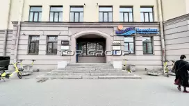 Озерки-3. Входная группа с фасада