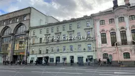 Строгановский-2. Фасад с угла