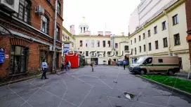 Владимирский 17-2. Фасад с угла