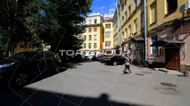 Владимирский 15-4. Дополнительный вход / выход