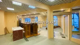 Торговое 160 м2 у метро Пионерская, много окон-98. Фото объекта