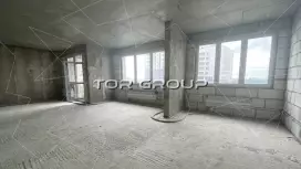 Торговое 73 метра-98. Фото объекта