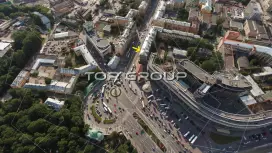 Торговое 57,4 метров-2. Фасад с угла