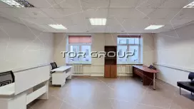 Офис 45,4 м2, с ремонтом. Есть еще кабинеты-98. Фото объекта