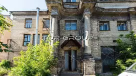 Здание 3426,4 метров у метро Горьковская-98. Фото объекта