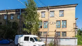 Здание 3426,4 метров у метро Горьковская-98. Фото объекта