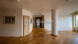 Видовой офис 232 м2, место на парковке-98. Фото объекта